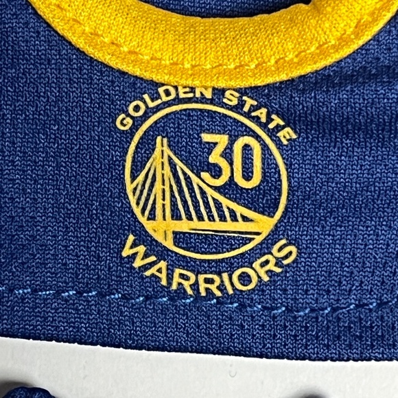 Golden State Warriors #30 Jersey 2 Piece Outfit For Labubu Basketball - Picture 3 of 3